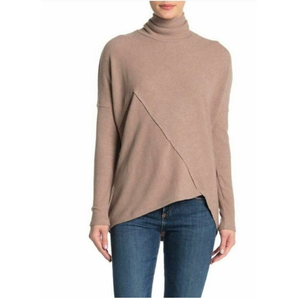 H by Bordeaux beige sweater turtleneck soft